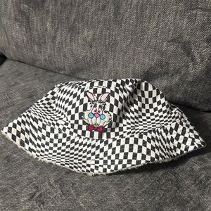Disney Alice In Wonderland White Rabbit  Bucket Hat with Lining